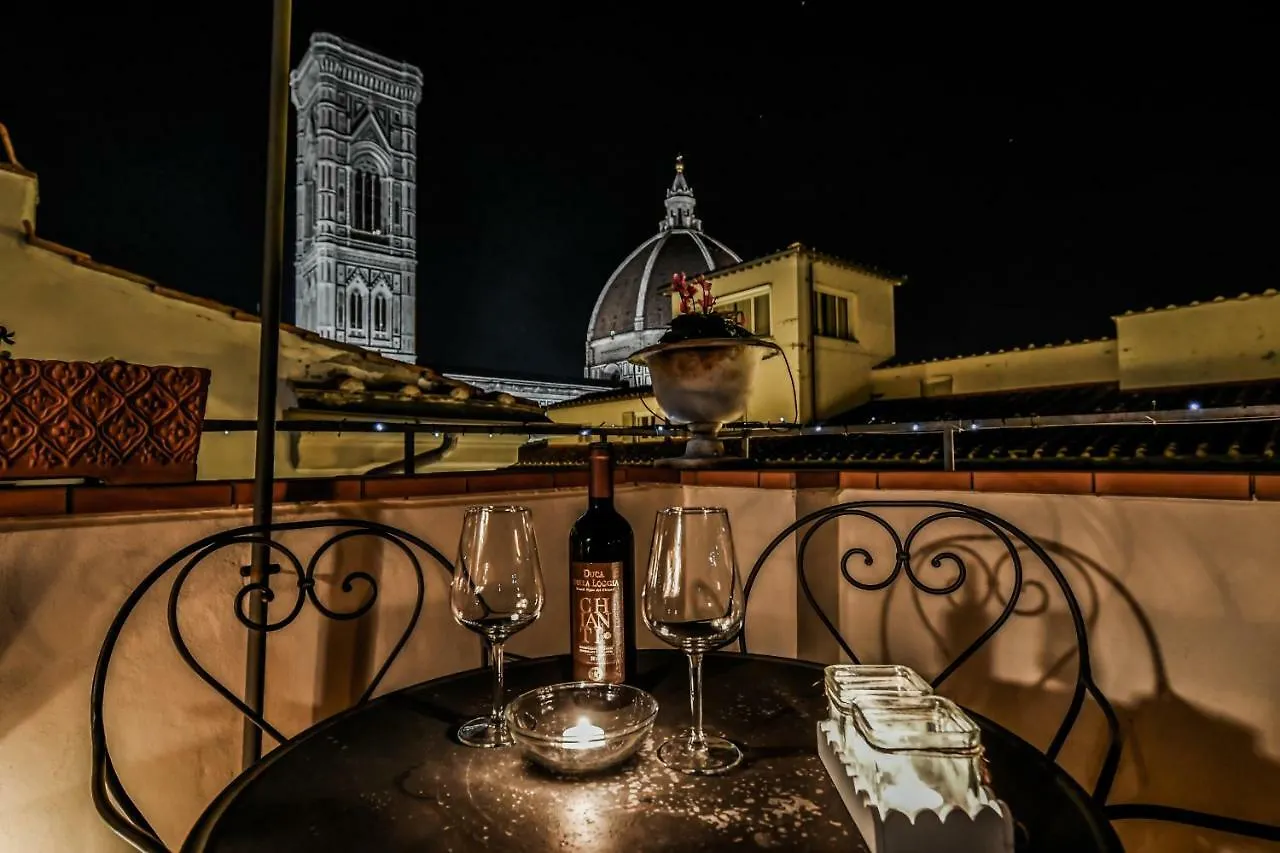 Romantic Terrace Флоренция